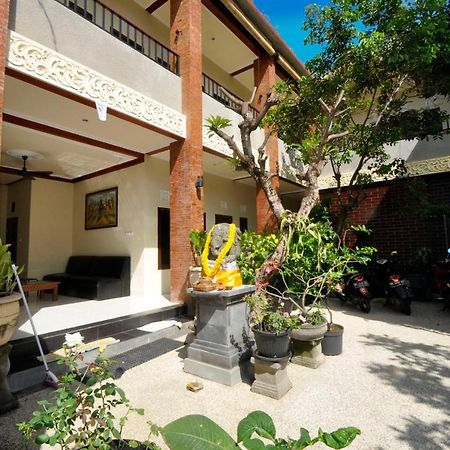 Kings House Kesari Hotell Sanur Exteriör bild